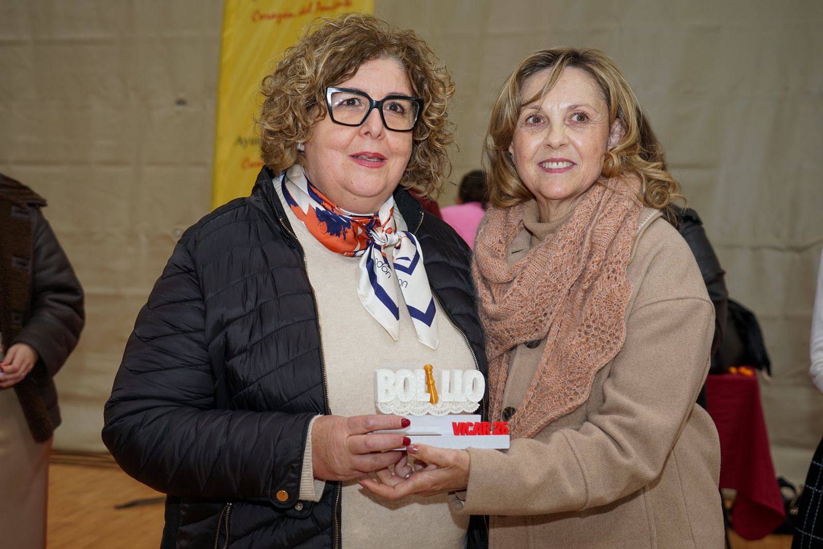 Encajeras de toda la provincia vuelven a convertir a Vícar en la capital de la artesanía y la tradición