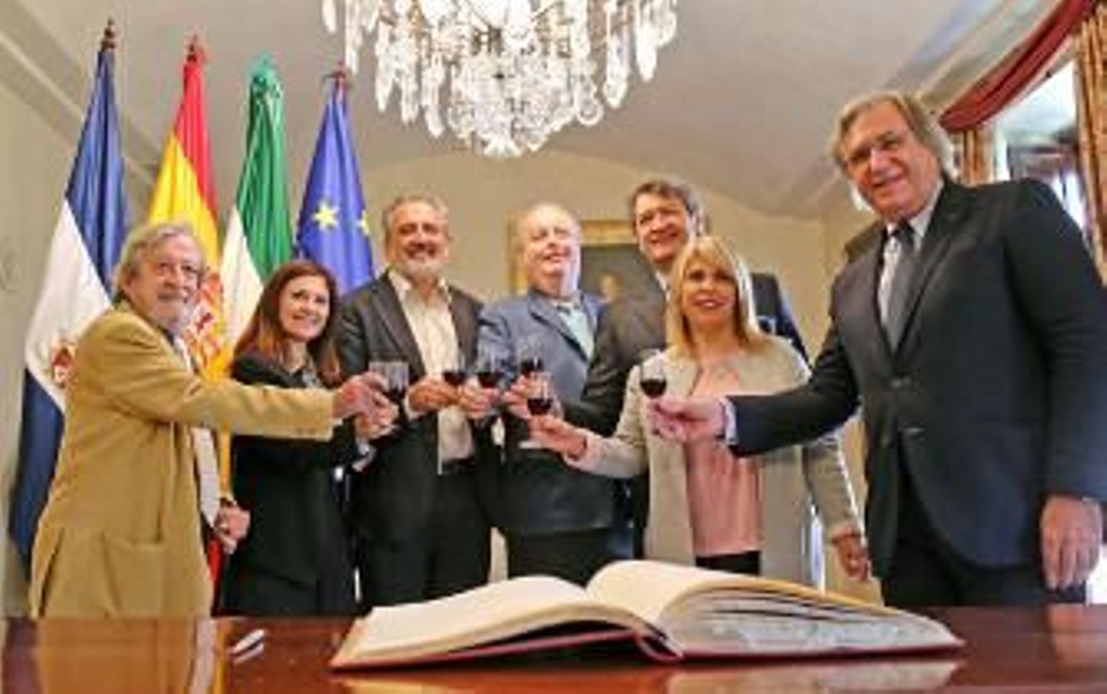 Unas firmas muy reales