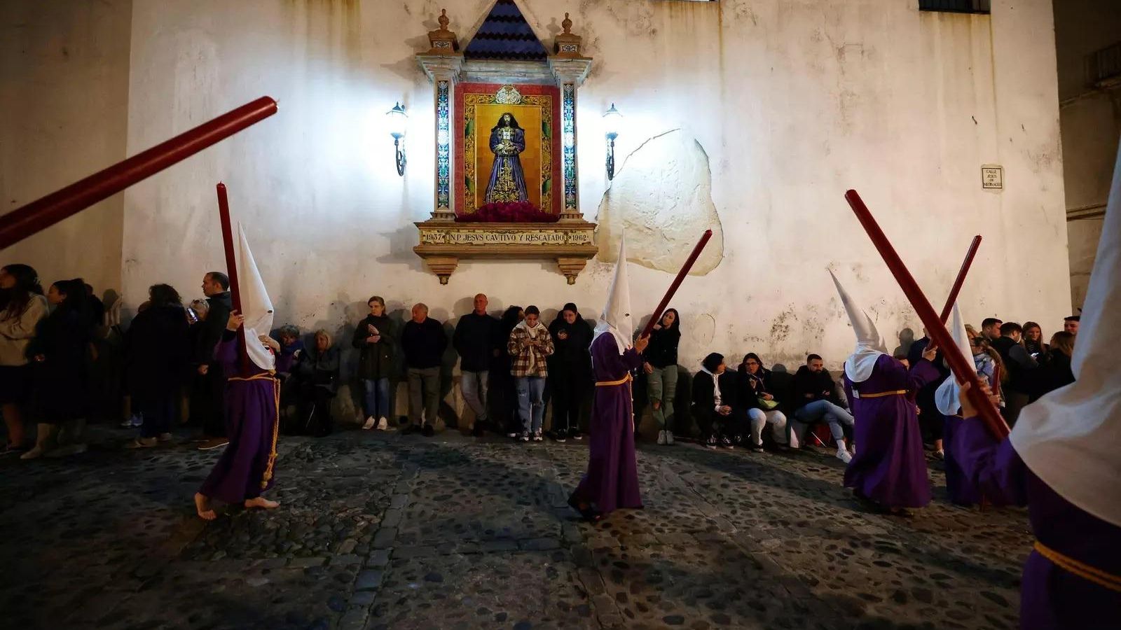 Penitentes de Medinaceli, saliendo de Santa Cruz