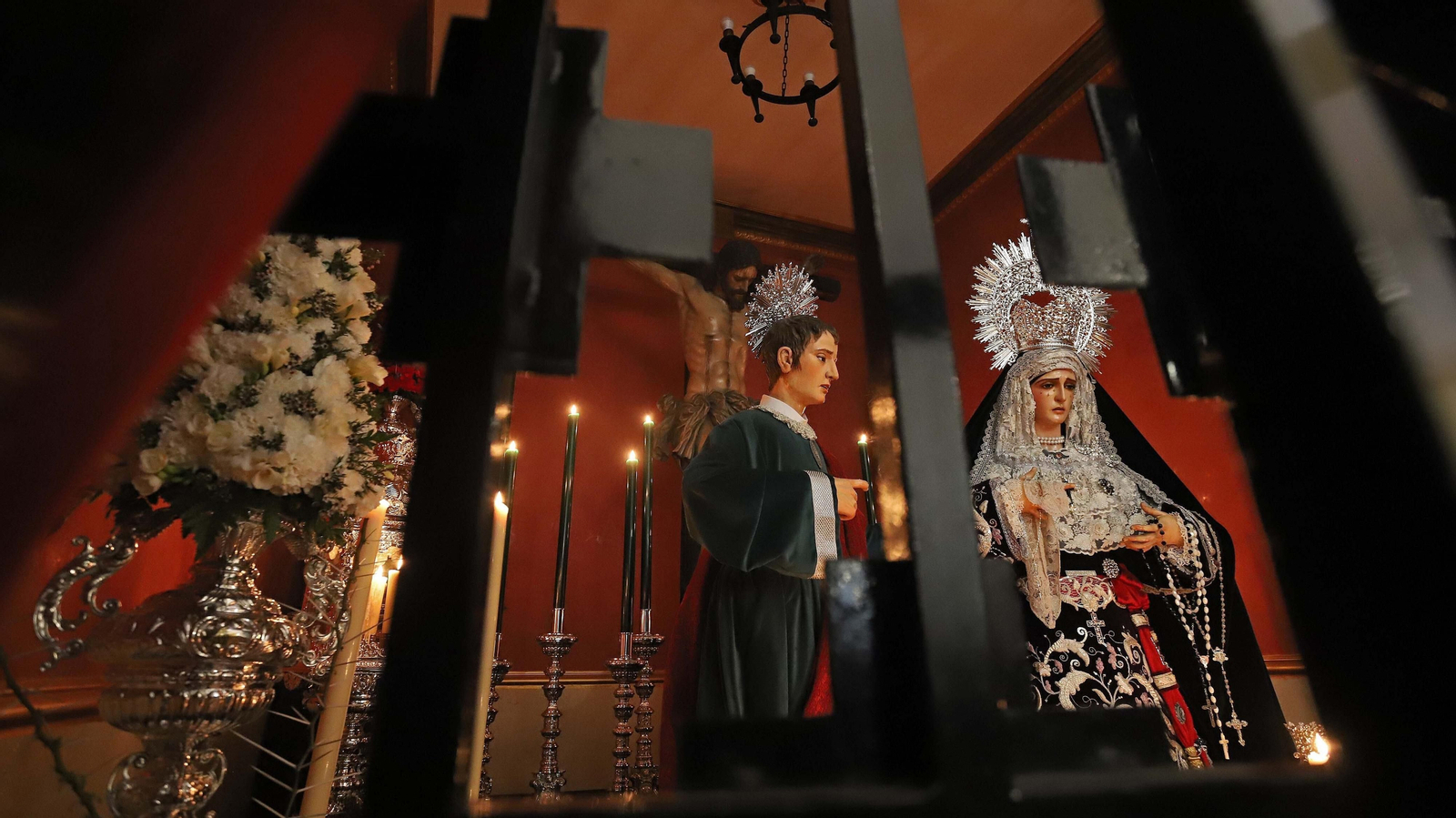 Fotos del Lunes Santo en La Línea: El Silencio