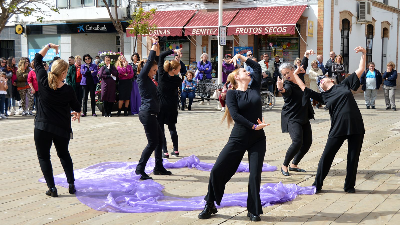 Espectáculo de baile en San Juan del Puerto.