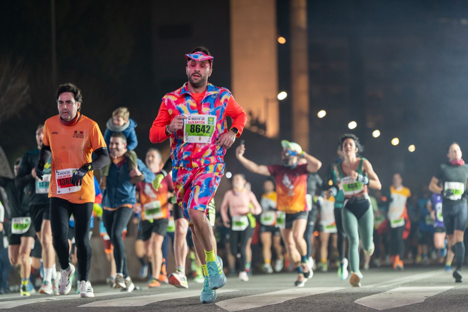 En imágenes: búscate en tu llegada a meta de la Carrera de San Antón 2026 (8)