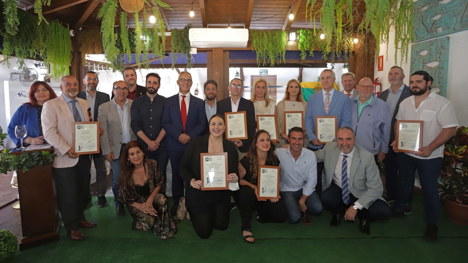 Fotos de la entrega de los premios de Mando Intermedios de Turismo y Hostelería en Palmones