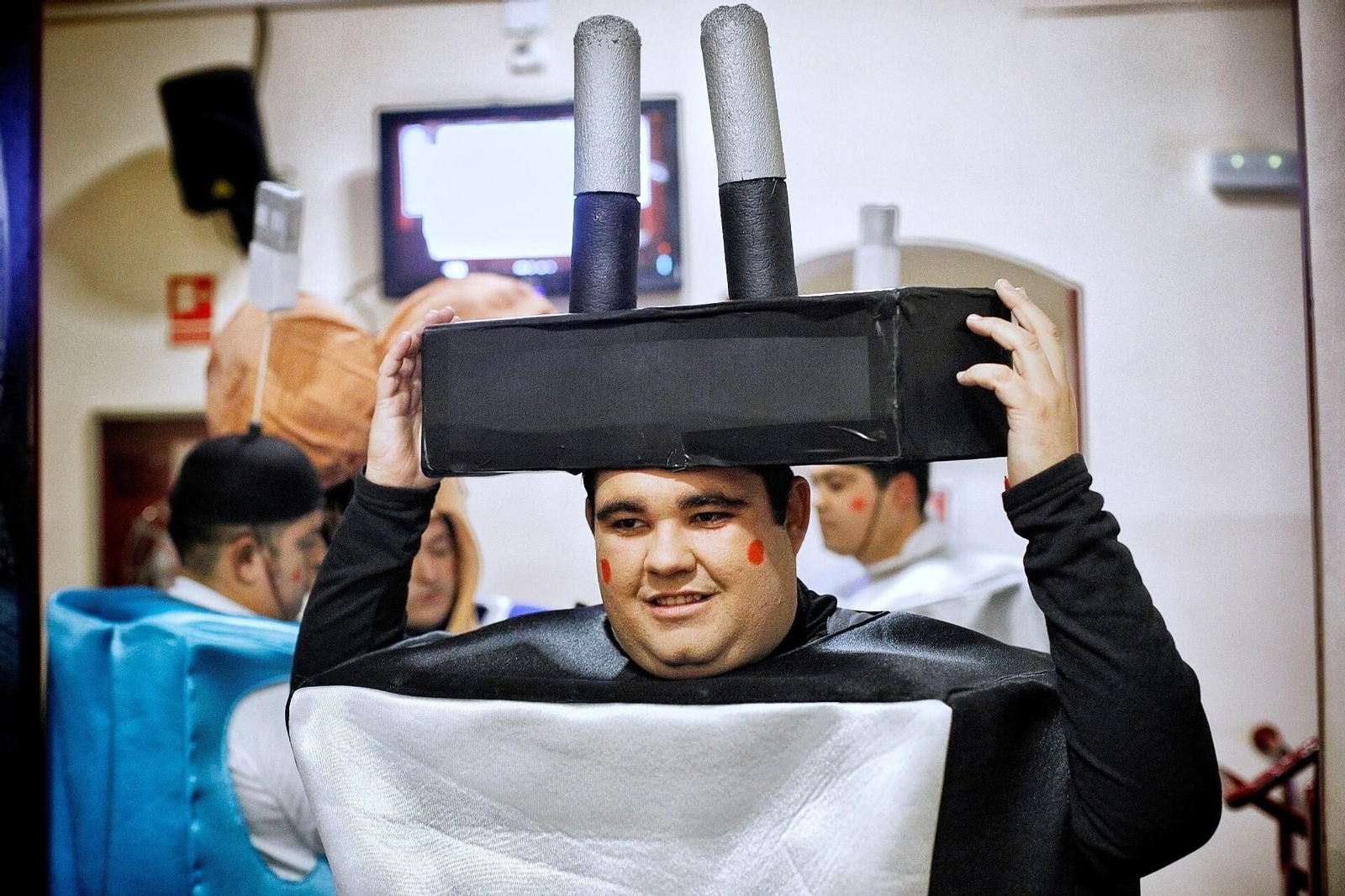 Chirigota 'El planeta de los litios' en camerinos