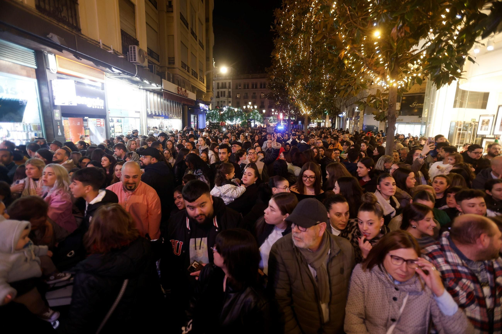 Así ha sido el espectácular encendido de las luces de Navidad de Córdoba