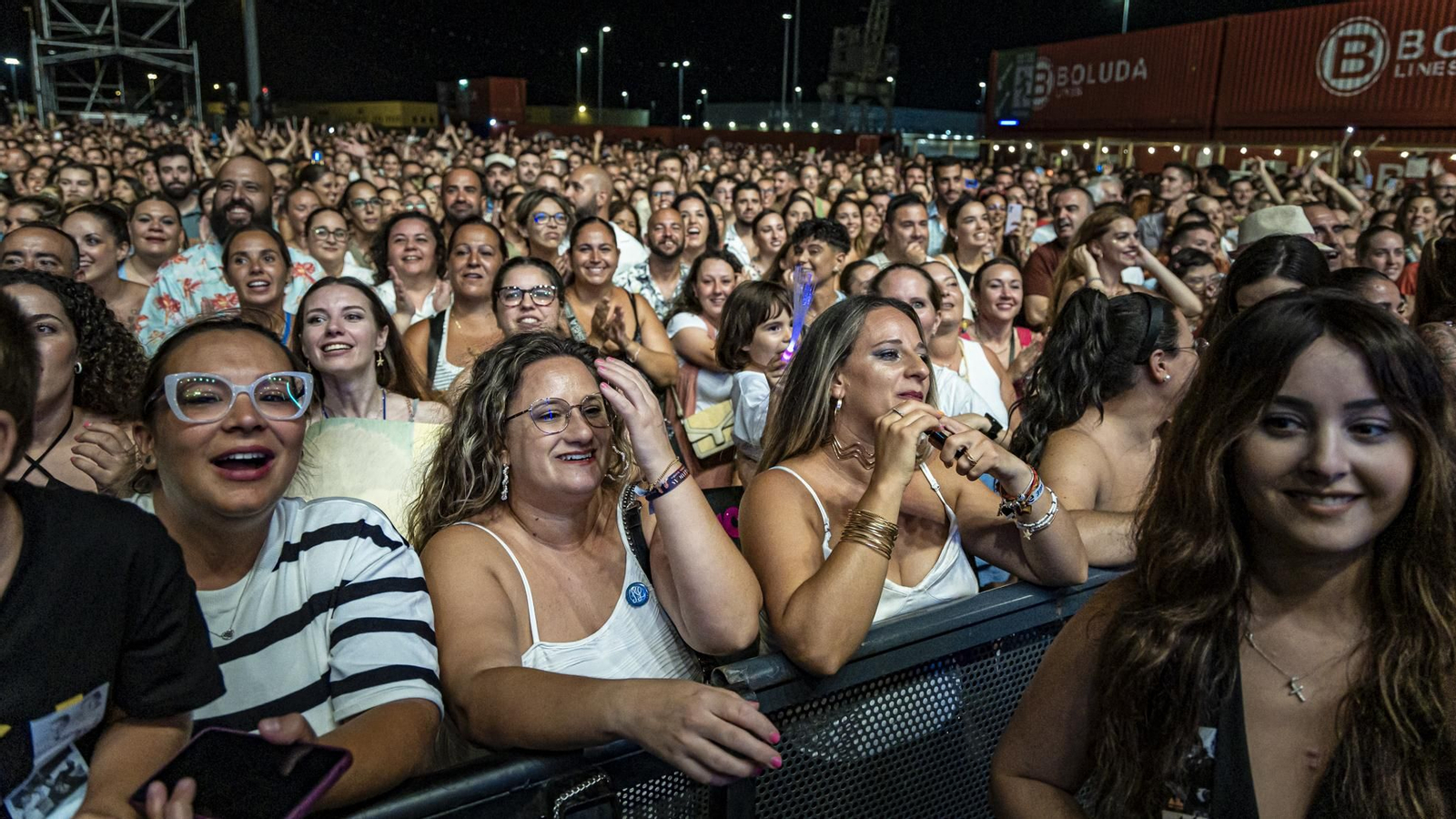 Las imágenes del concierto de despedida de Andy&Lucas en el muelle de Cádiz