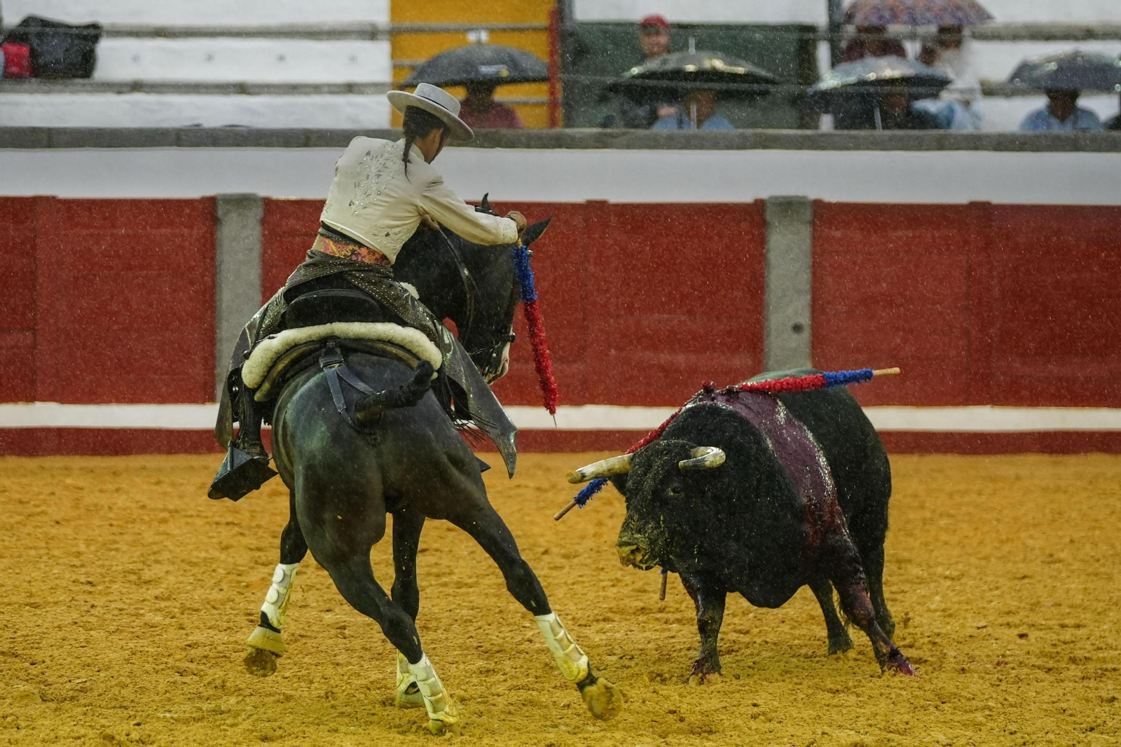 La corrida de rejones de la Feria de Pozoblanco, suspendida por la lluvia