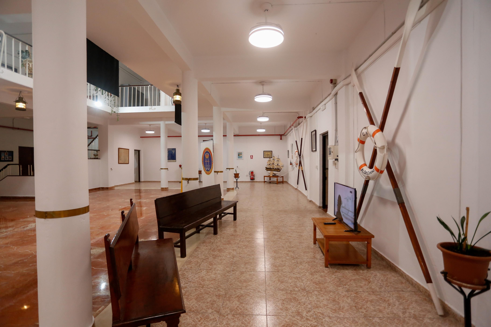 Jornadas de puertas abiertas en la Comandancia de  Marina de Algeciras, en imágenes