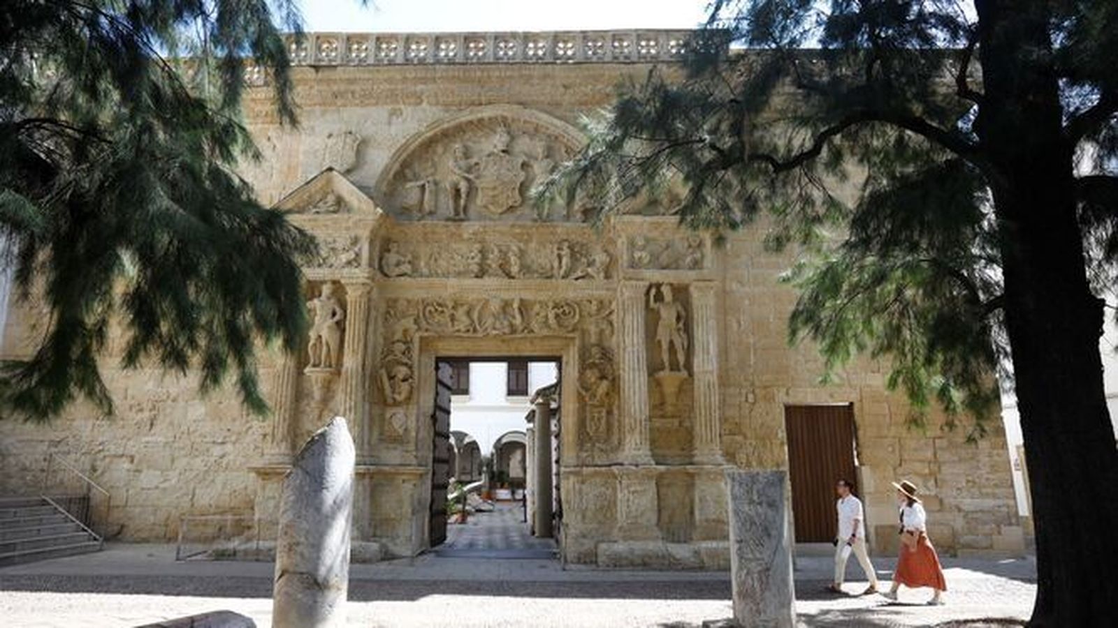 Entrada principal del Museo Arqueológico de Córdoba