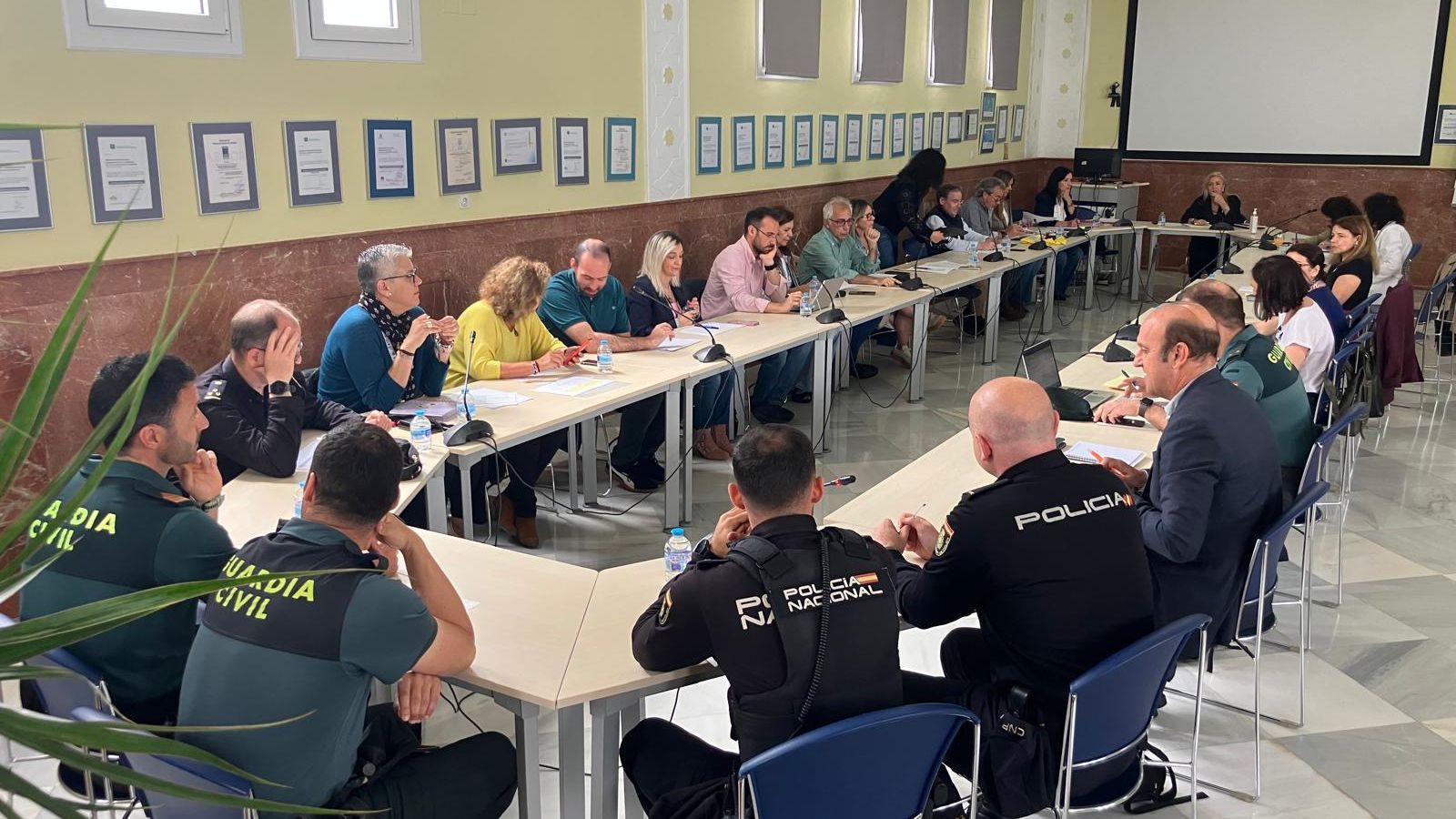 Reunión de la comisión frente a las agresiones en el Hospital de Puerto Real