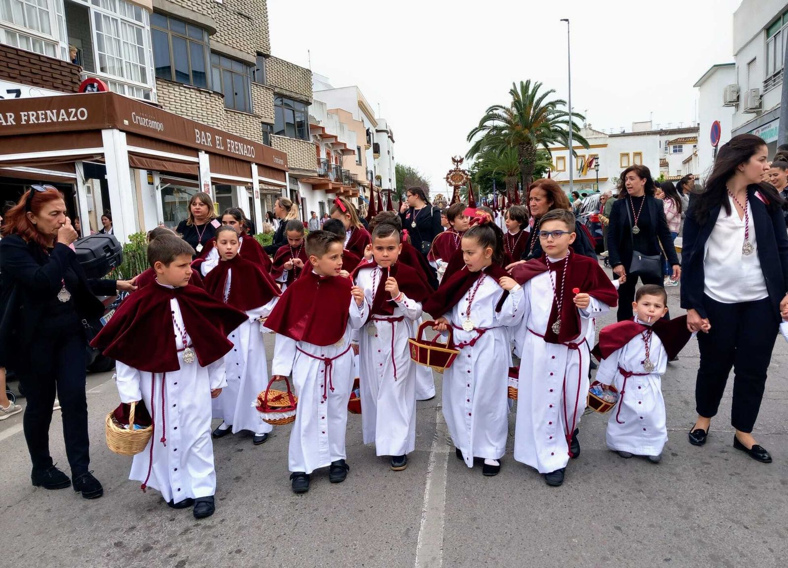 Todas las imágenes de la Virgen de Afligidos restaurada y del martes santo en Chiclana