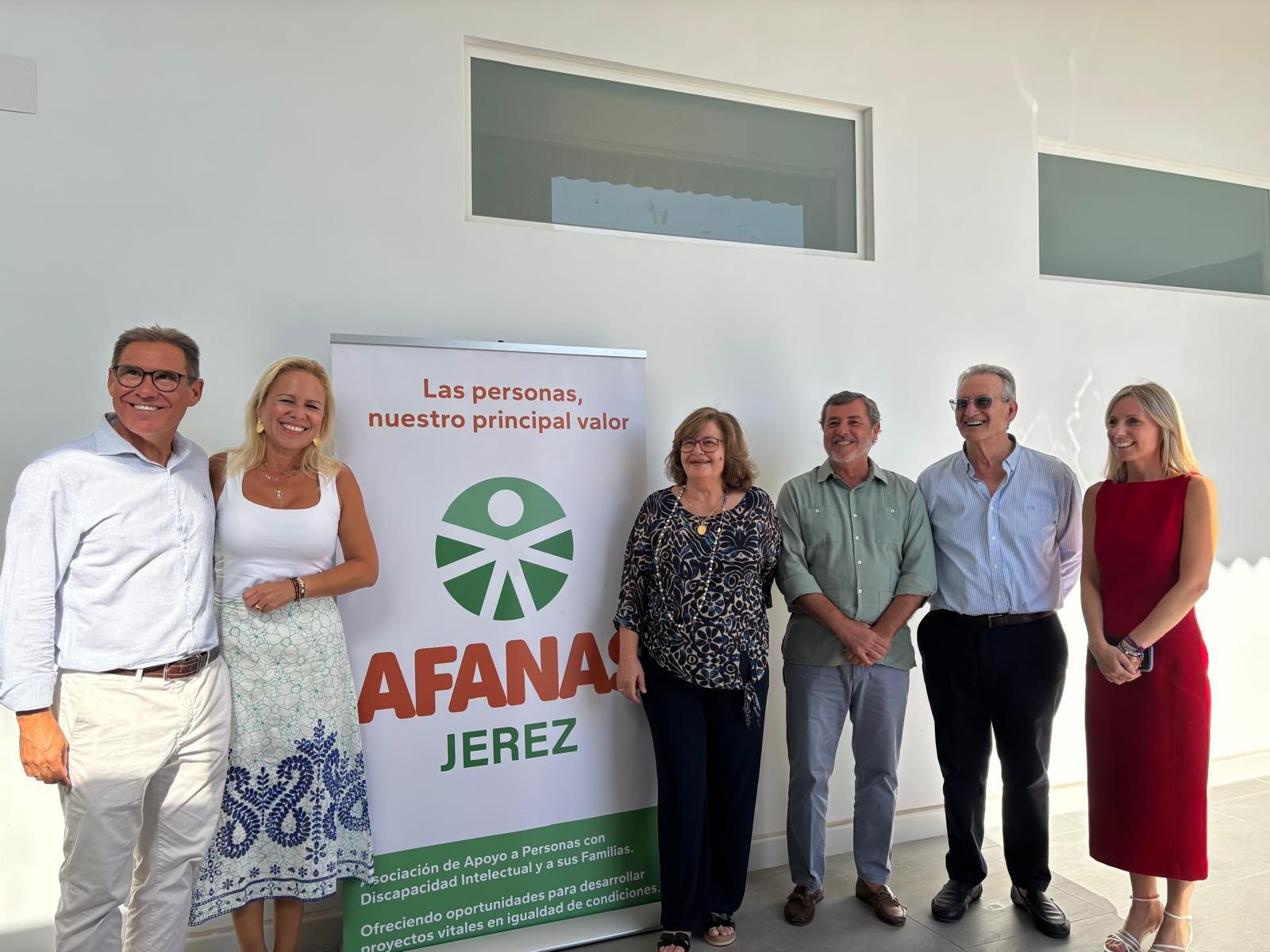 Visita de Alfonso Candón y Yessica Quintero a Afanas Jerez.