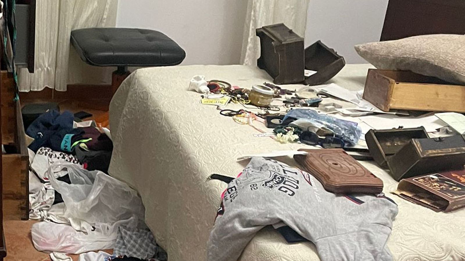 Las viviendas afectadas han sido totalmente registradas y desvalijadas como se ve en esta imagen de una de ellas 