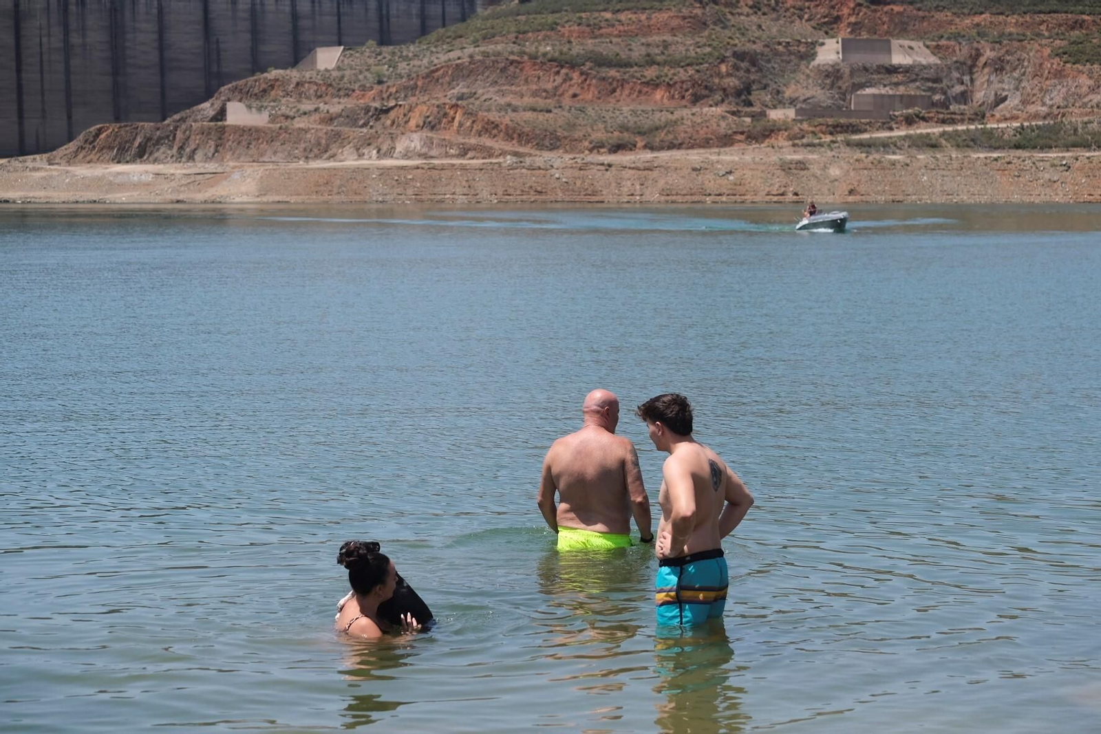 La playa de La Breña II de Almodóvar del Río, en imágenes