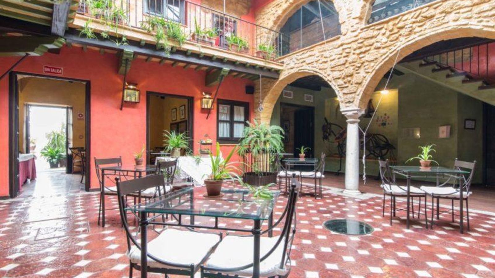 Patio de Oriba Patio de Oriba