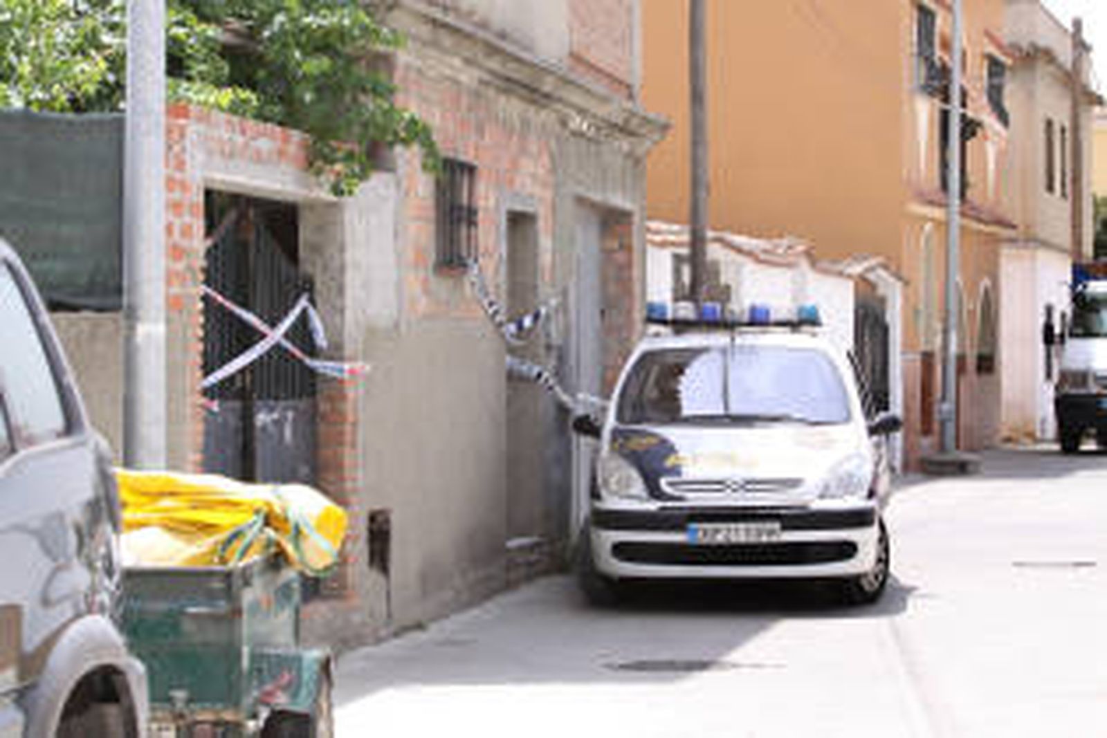 Se atrinchera armado en Algeciras tras matar a un vecino ex policía