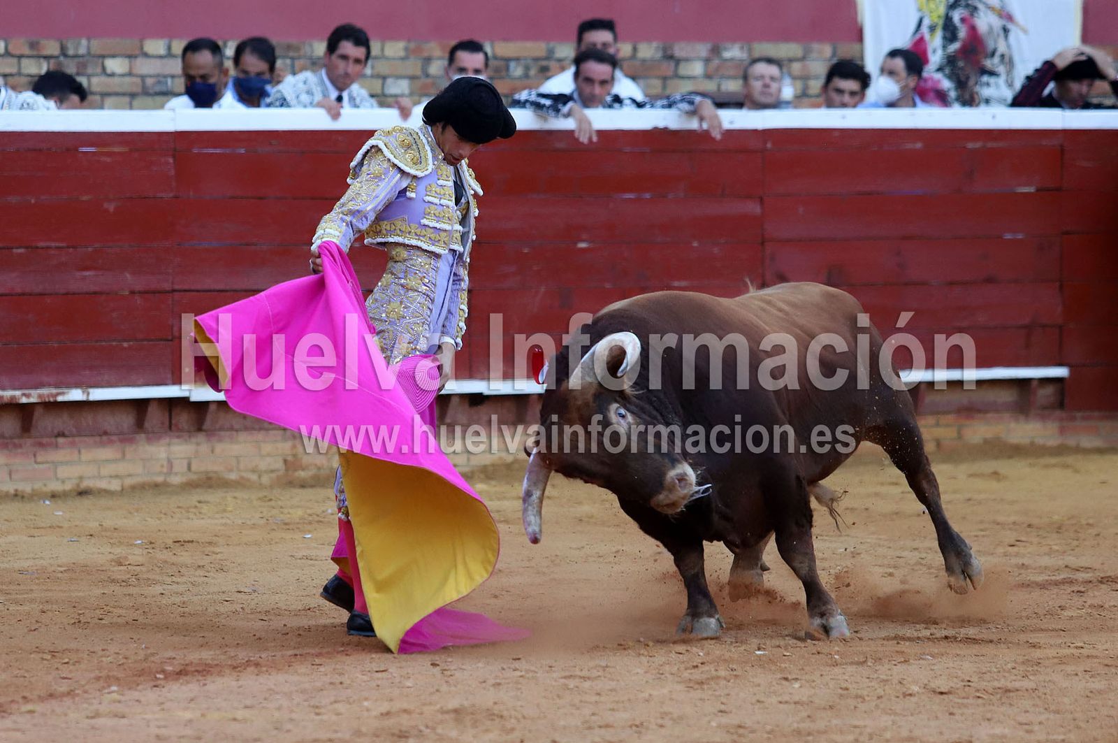 Las imágenes más destacadas de la corrida de toros del 3 de agosto en la plaza de toros de Huelva "La Merced"