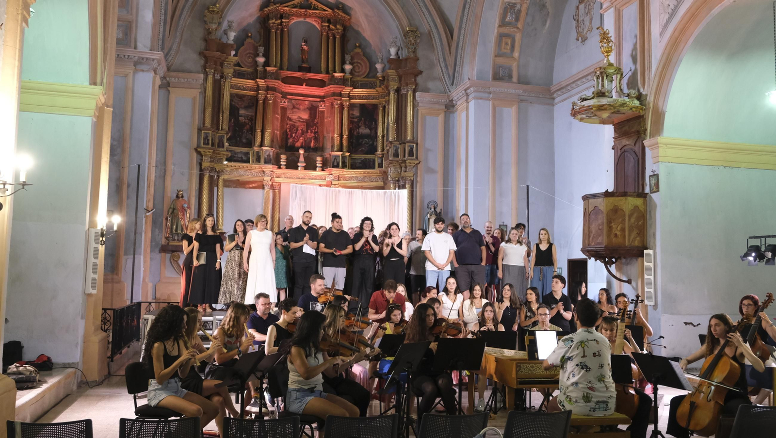 Entrega de diplomas a los alumnos de la Academia Musical del Festival de Vélez Blanco