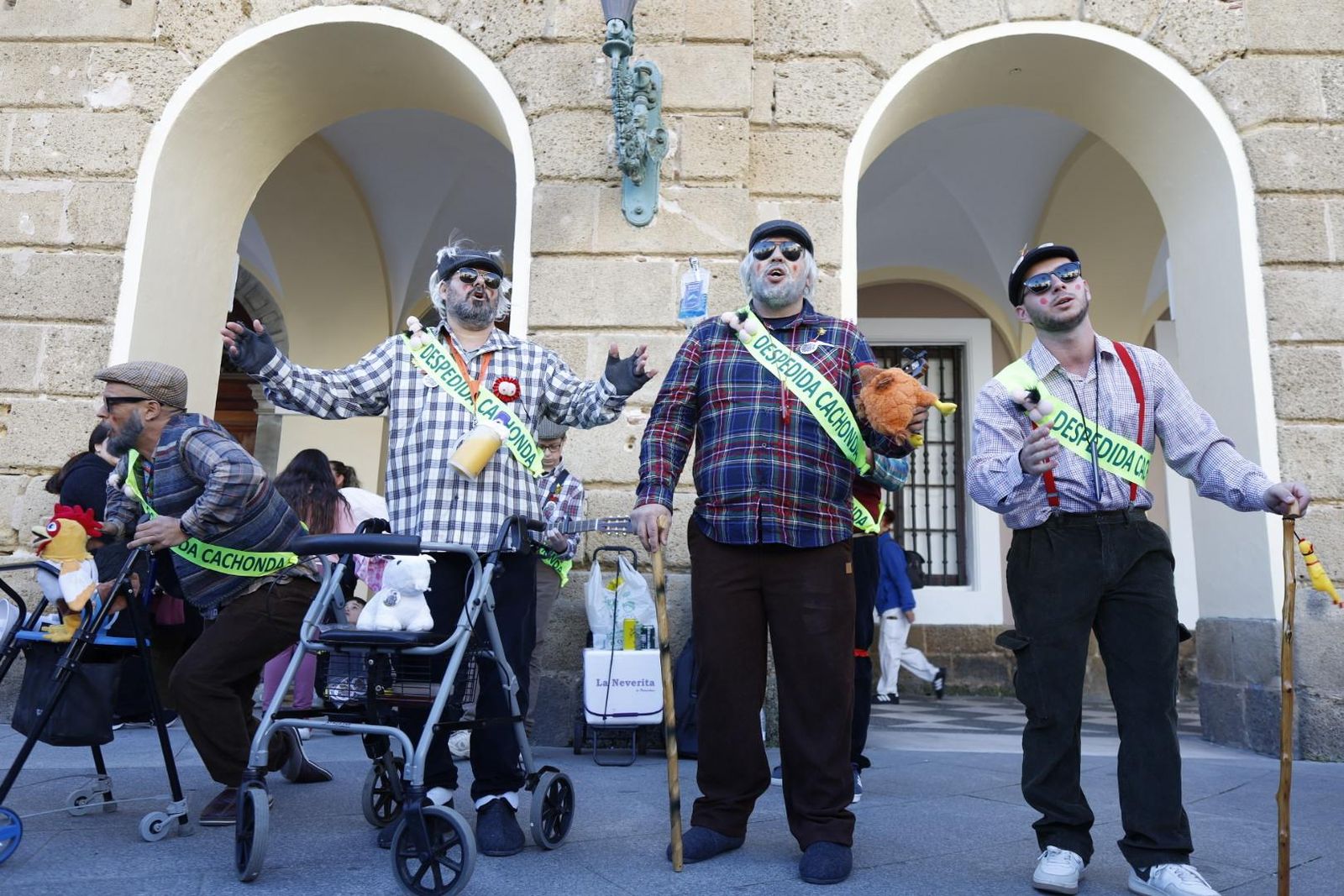 Las mejores imágenes del primer Sábado de Carnaval en Cádiz 2026