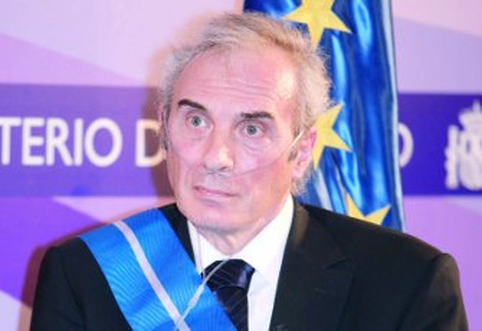 Neira sobre si tiene licencia de armas: "Es una libertad a la que cualquiera tiene derecho"