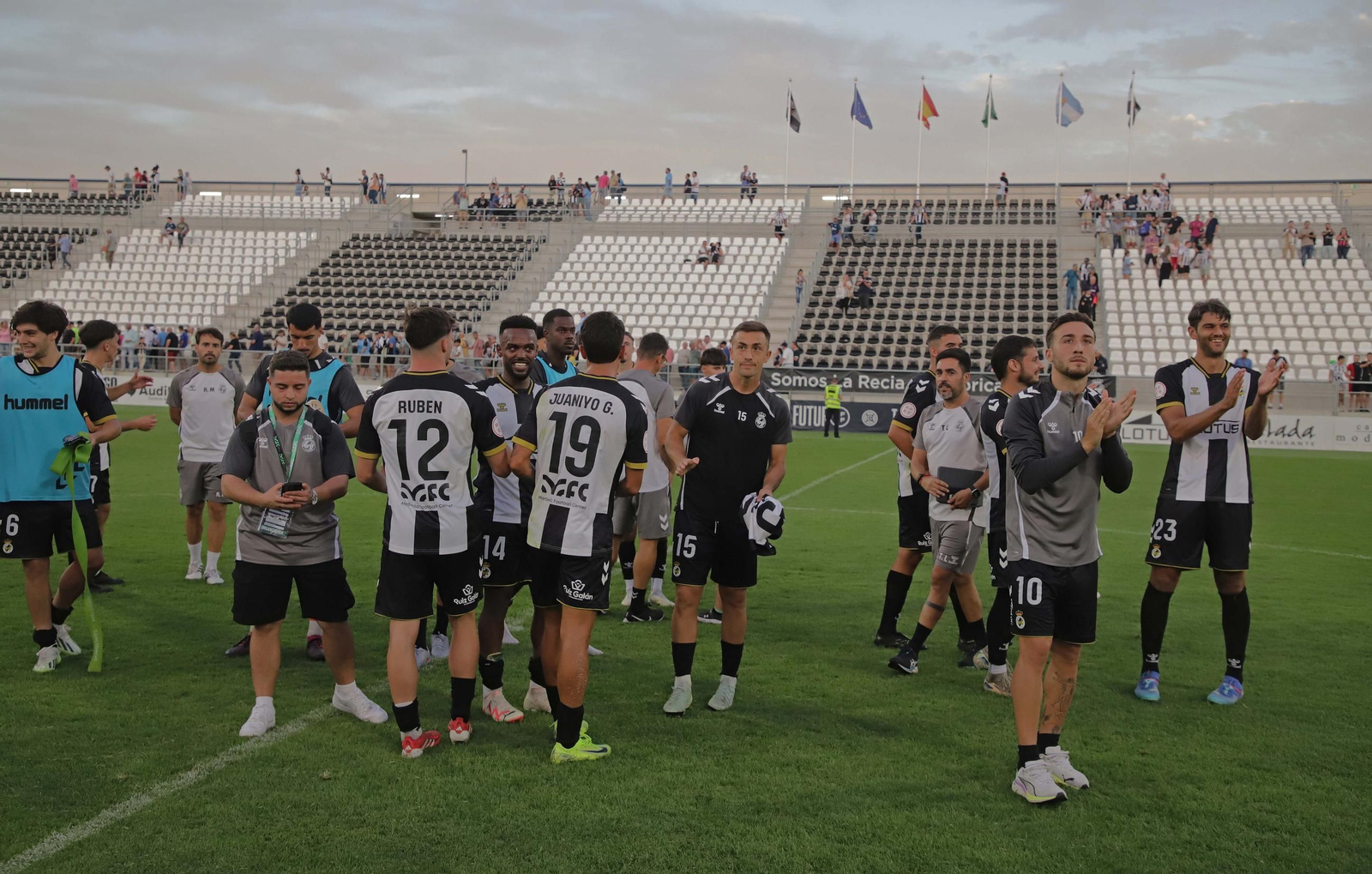Las mejores fotos del Balona - Castilleja de Tercera Federación