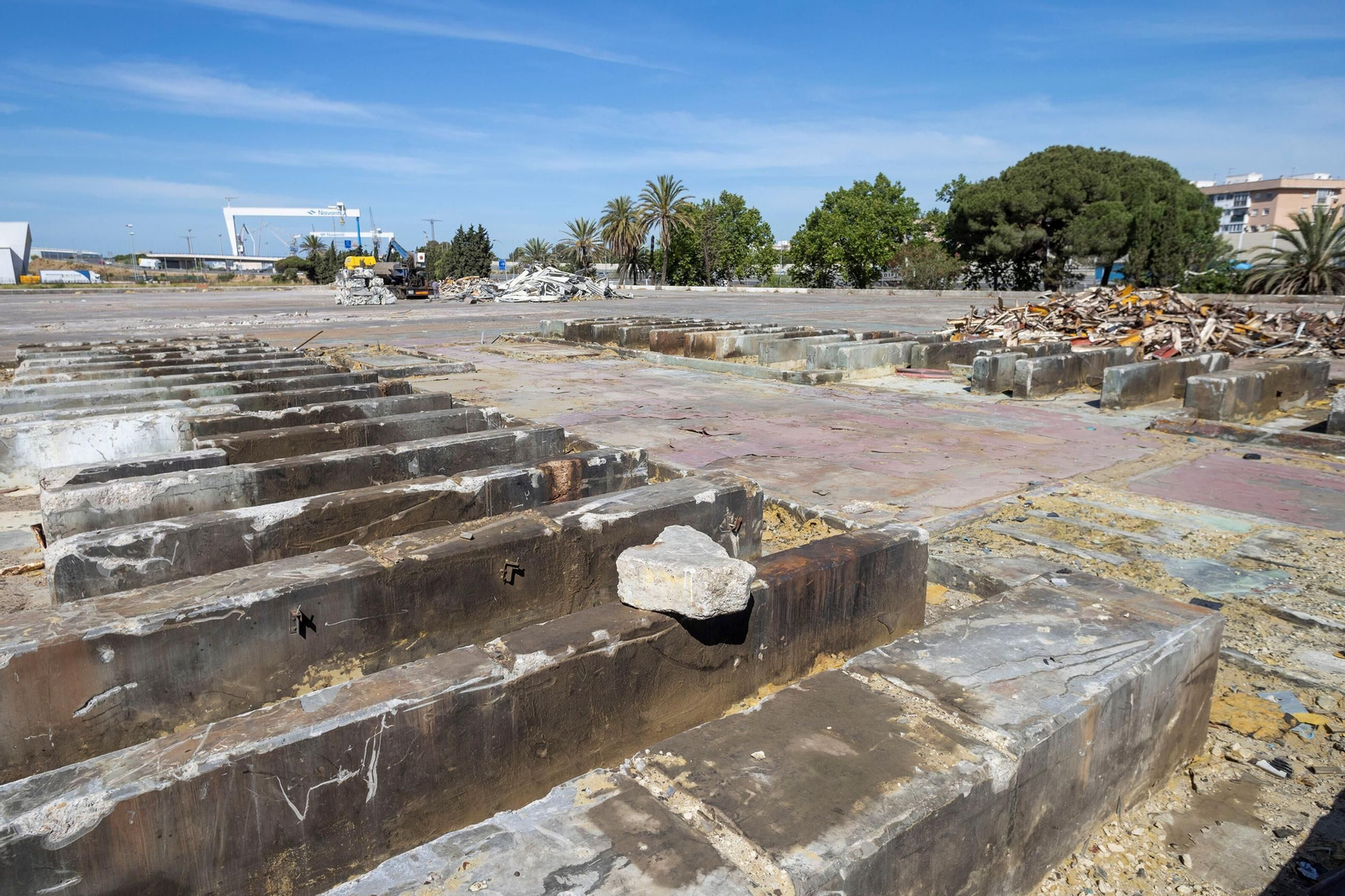 Los suelos de la antigua factoría de Delphi, una vez demolidas las naves.