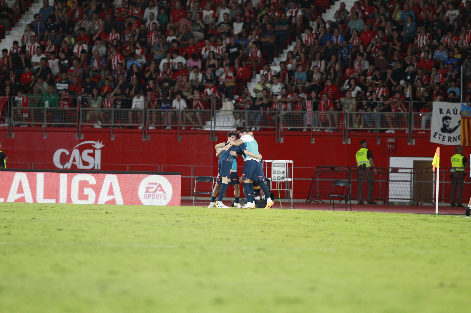 Imágenes del partido de La Liga Ea Sports U.D. Almería-Valencia C.F.