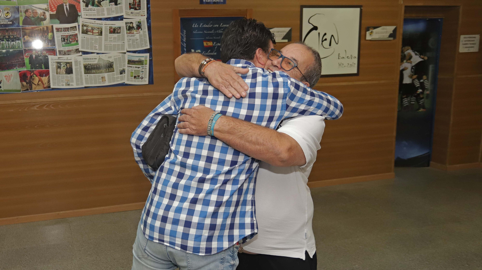 Fotos del cambio de entrenador en la Balona