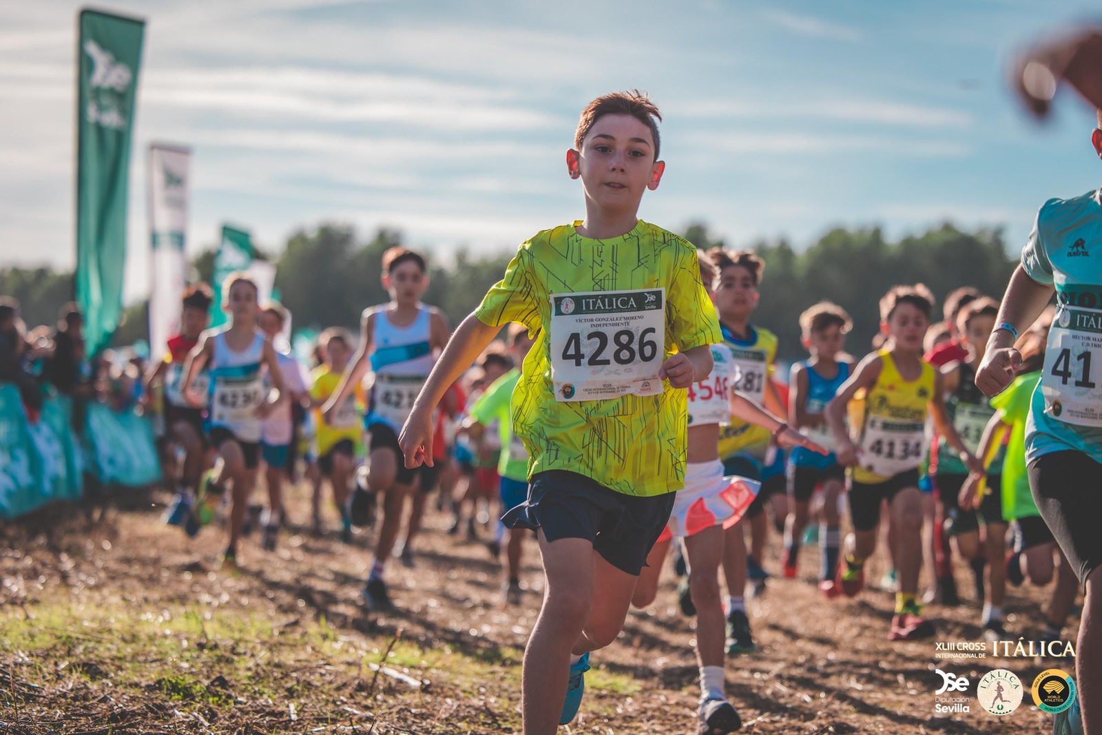 Búscate en las fotos del Cross de Itálica 2025 | 9