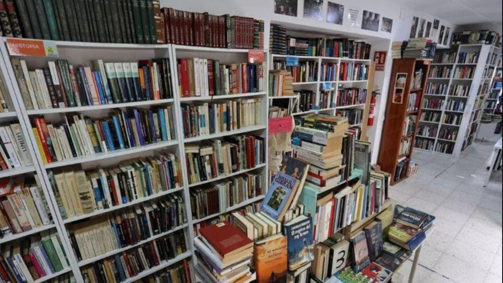 Interior de la librería
