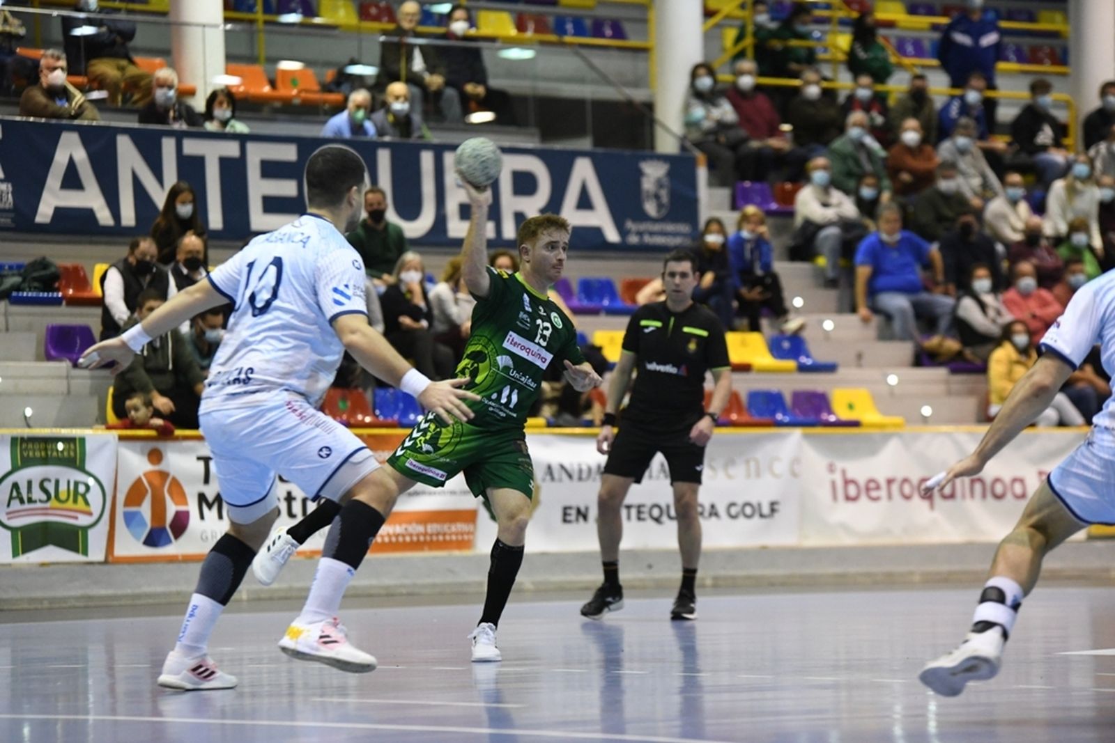 Un lance de un partido en casa.