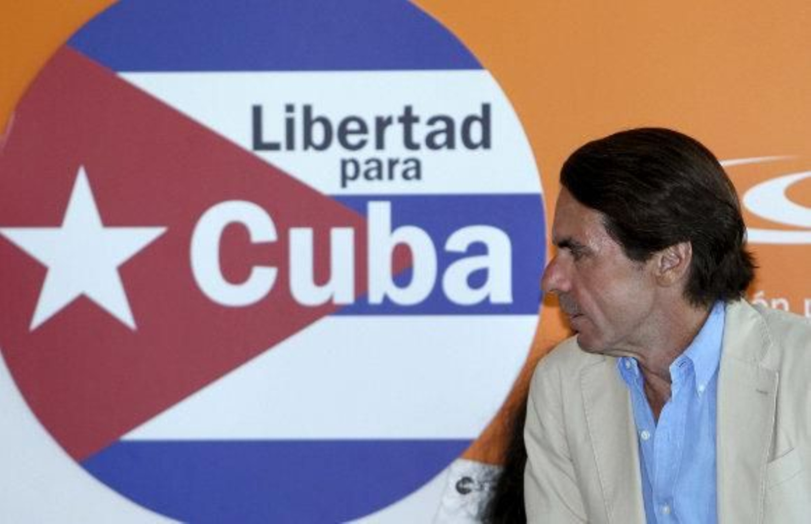 Aznar: " La acogida de presos cubanos es una expatriación en un limbo jurídico"