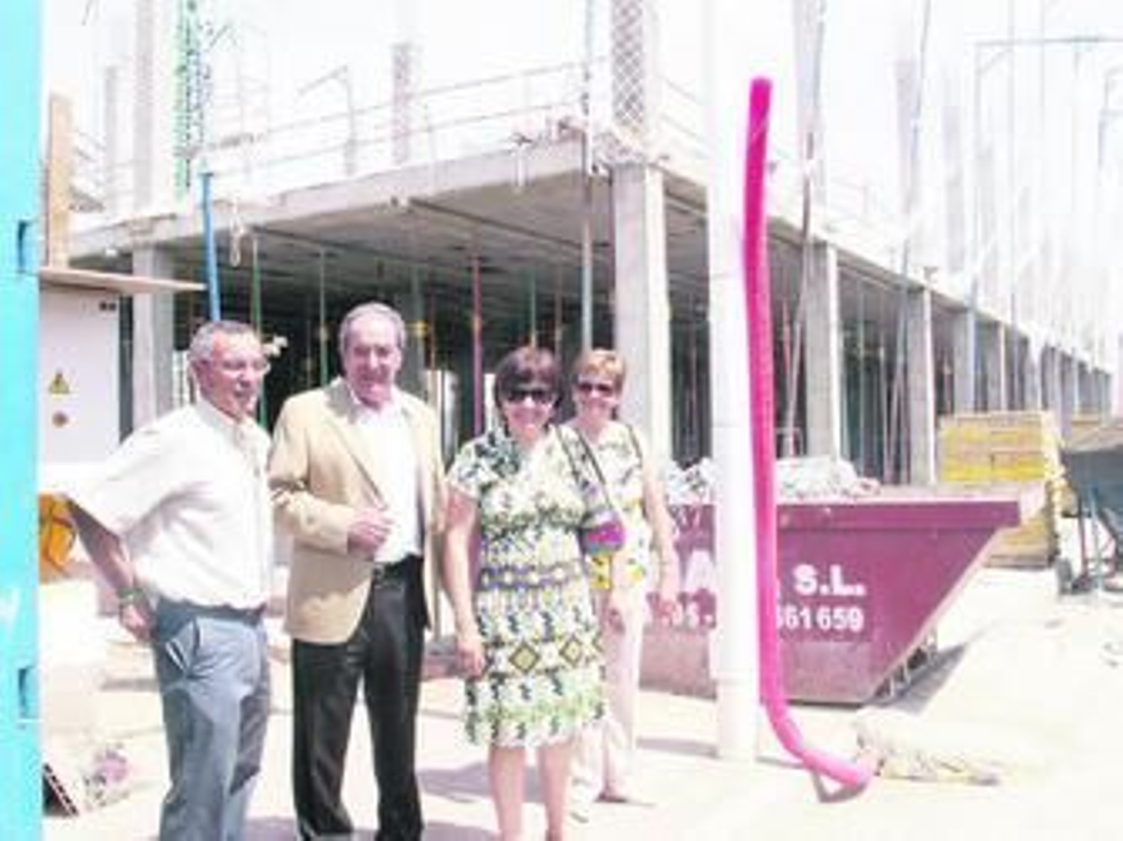 El delegado de educación visitó hace unos meses el estado de las obras.