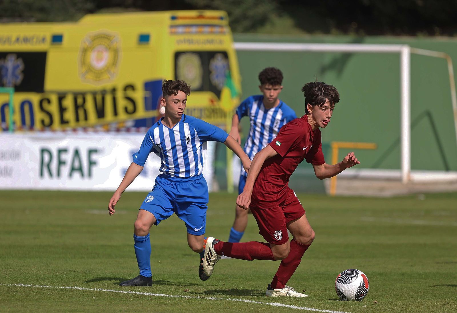 Imágenes de las finales de la Copa Andalucía infantil y cadete de fútbol en Los Barrios