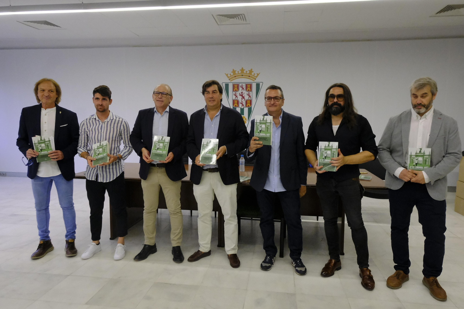 Las imágenes de la presentación del libro '¿Y tu Córdoba, qué?'