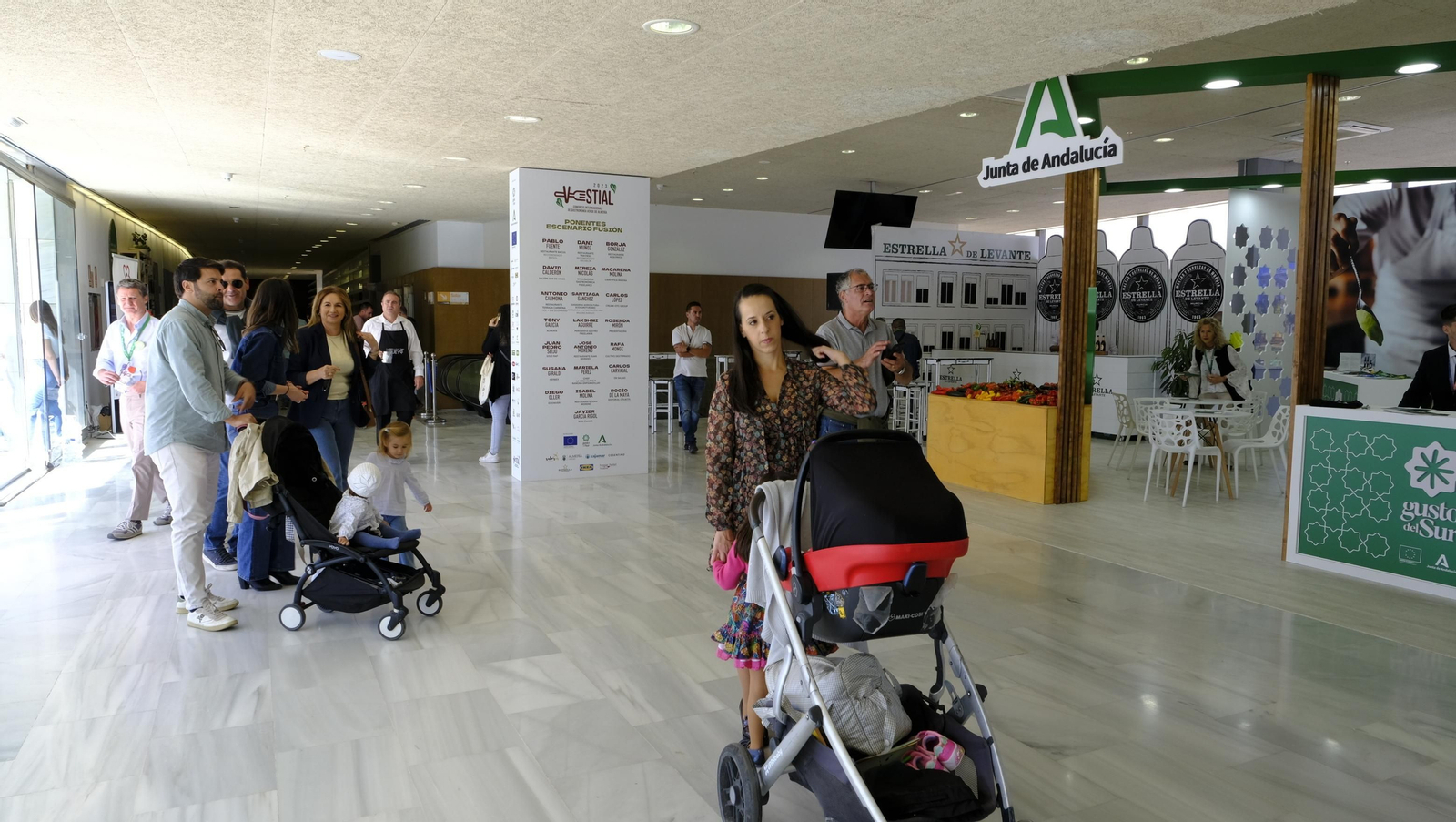 Primer día de Vestial 2023 en el Palacio de Congresos del Toyo-Retamar