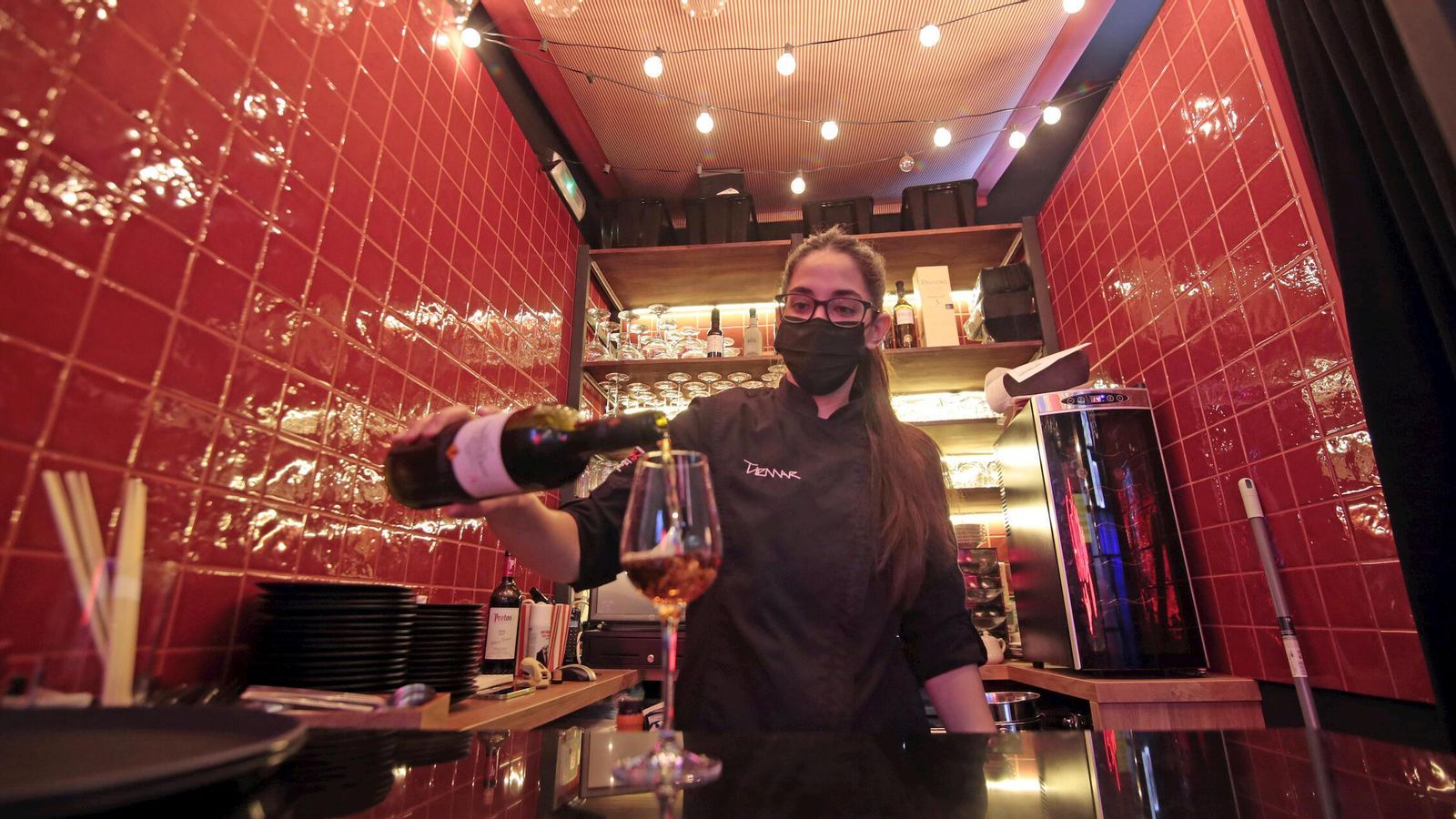 Una vista de la zona del bar.