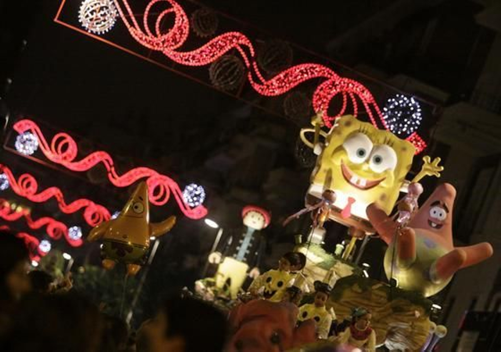 Cabalgata de los Reyes Magos por la calle Asunción. / Belén Vargas