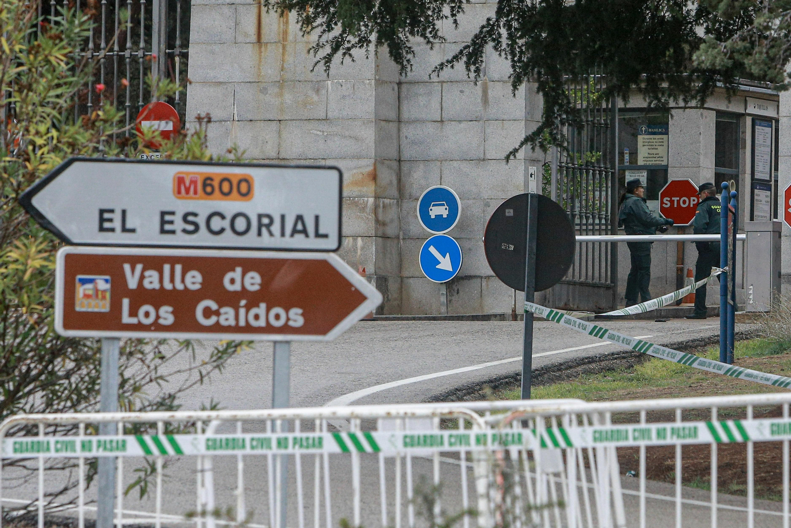 Preparativos en el Valle de los Caídos para la exhumación de Franco