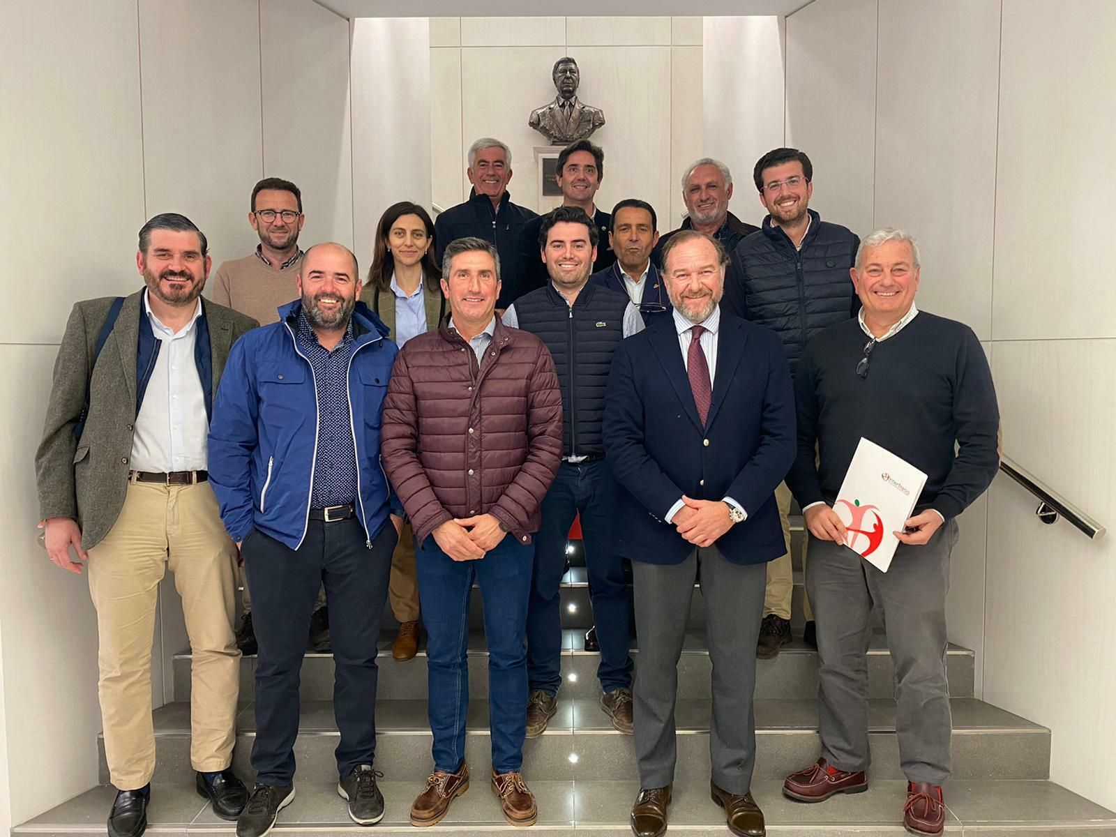 Interfresa respalda la protesta del 5 de marzo en defensa del futuro del campo onubense.