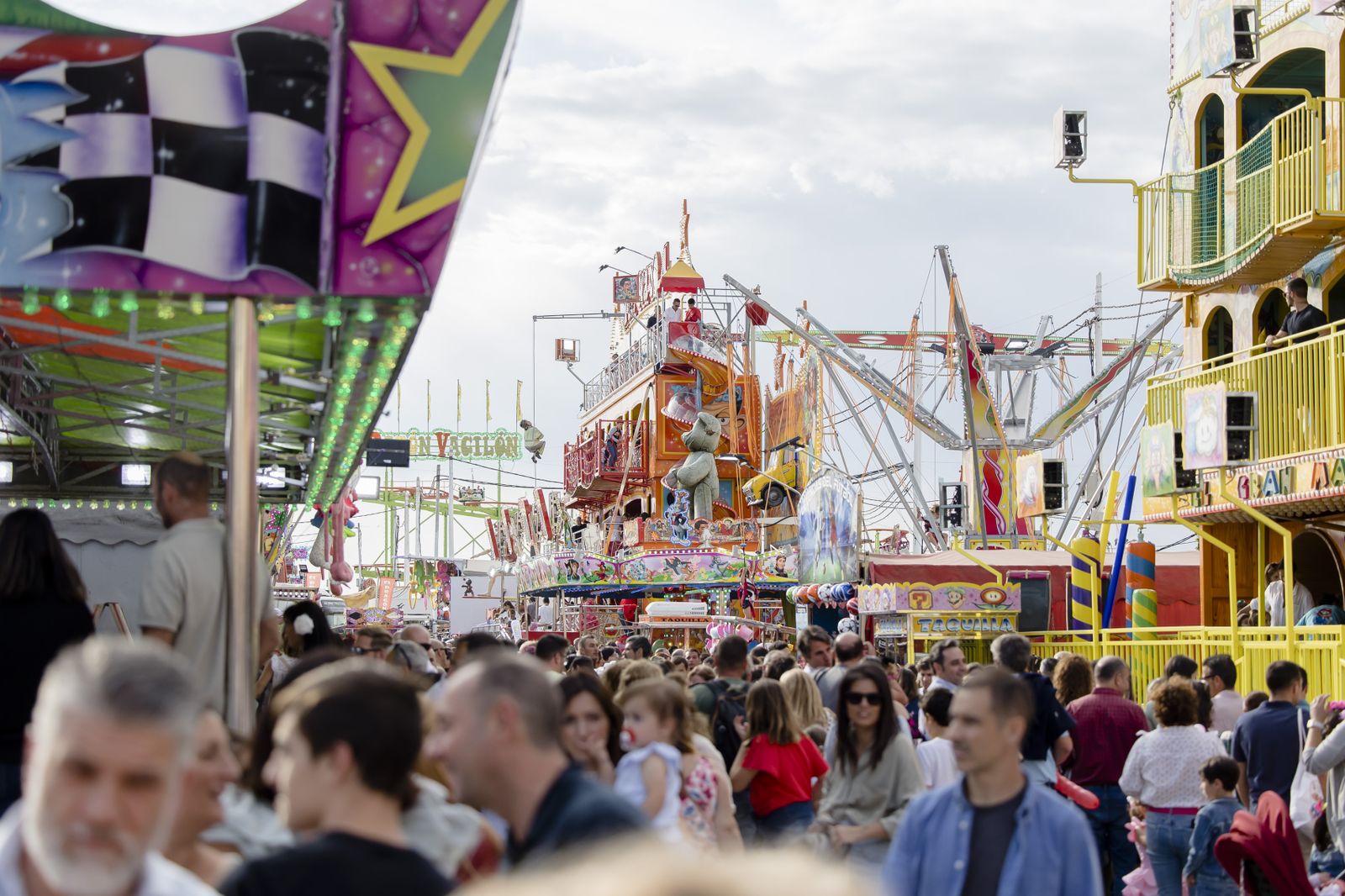 Primer día de la feria del Puerto de Santa María en imágenes