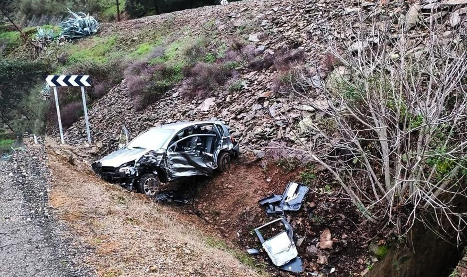 Así quedó el turismo siniestrado Así quedó el turismo siniestrado