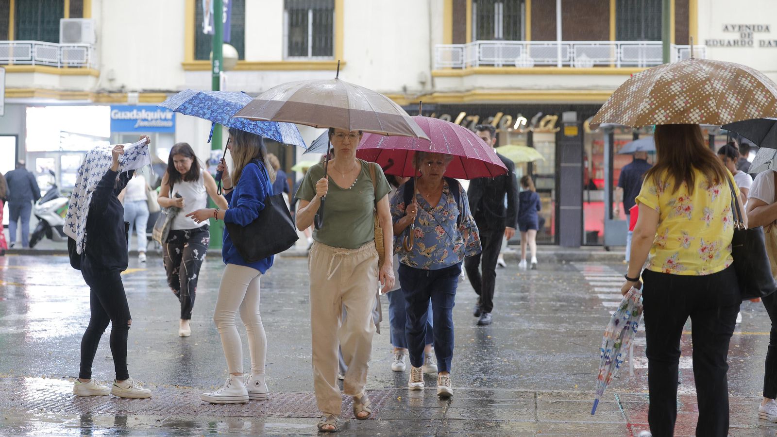 Imagen de un día de lluvia en Sevilla