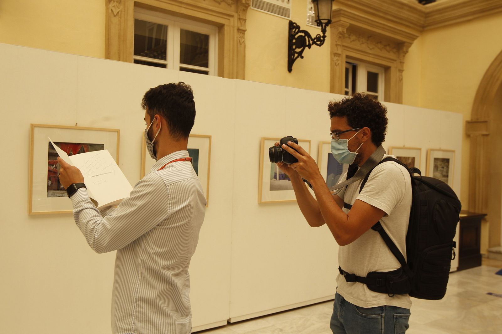 Presentación del libro "La Chanca en Color", del fotógrafo almeriense Carlos Pérez Siquier