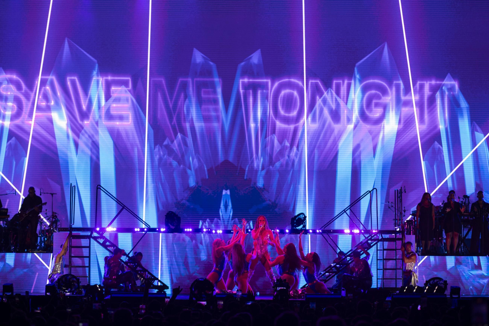 Las imágenes del espectacular concierto de Jennifer López en Cádiz