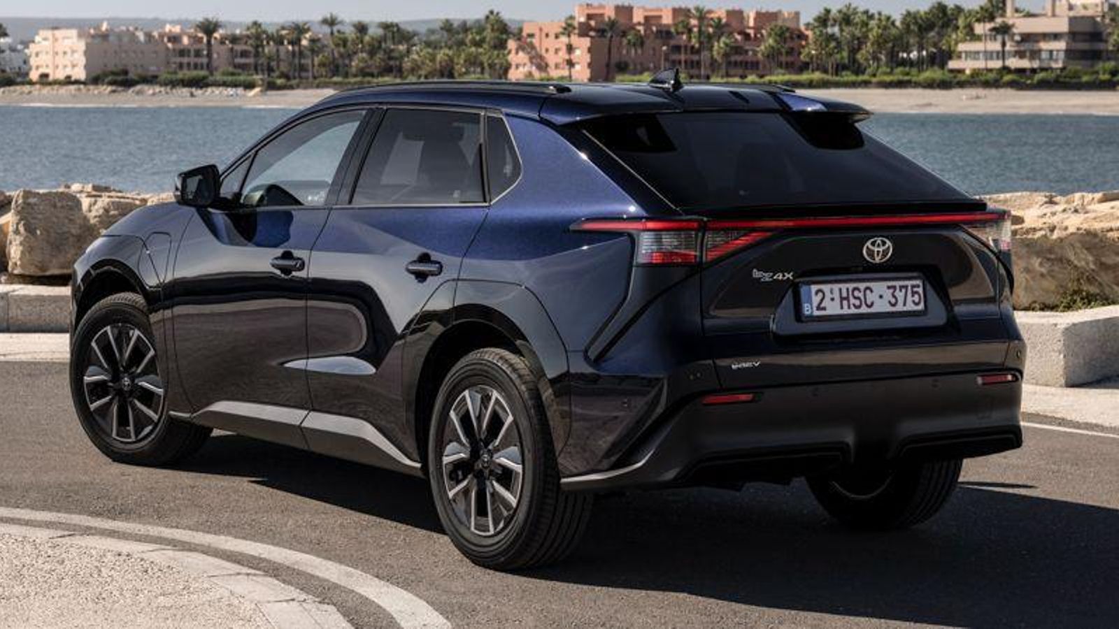 Desde su lanzamiento en 2022 los bZ4X venían vendiéndose con 204 CV (150 kW) cuando disponían de un único motor y 218 CV (160 kW). Ahora, en ambos casos, la potencia disponible aumenta.