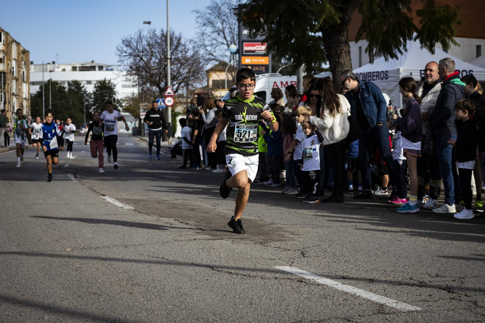 Imágenes de la V Carrera Infantil Bomberos de Jerez
