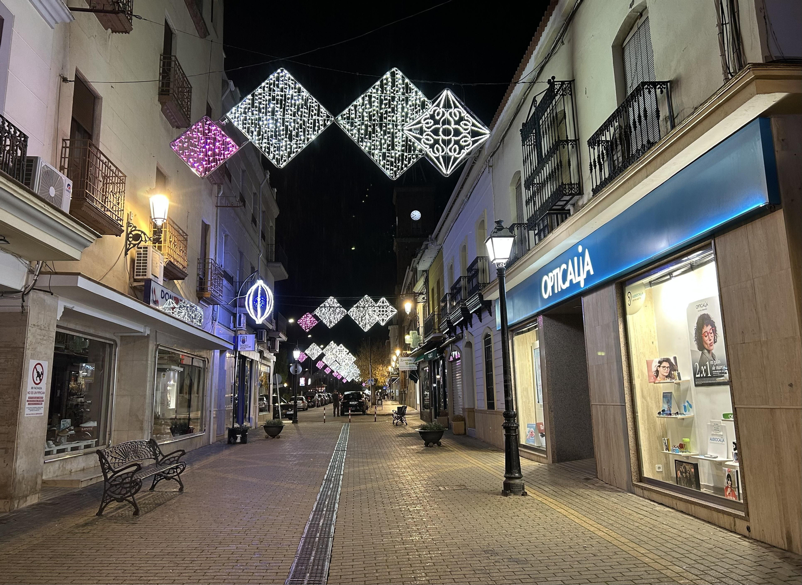 El encendido del alumbrado navideño de Peñarroya-Pueblonuevo, en imágenes