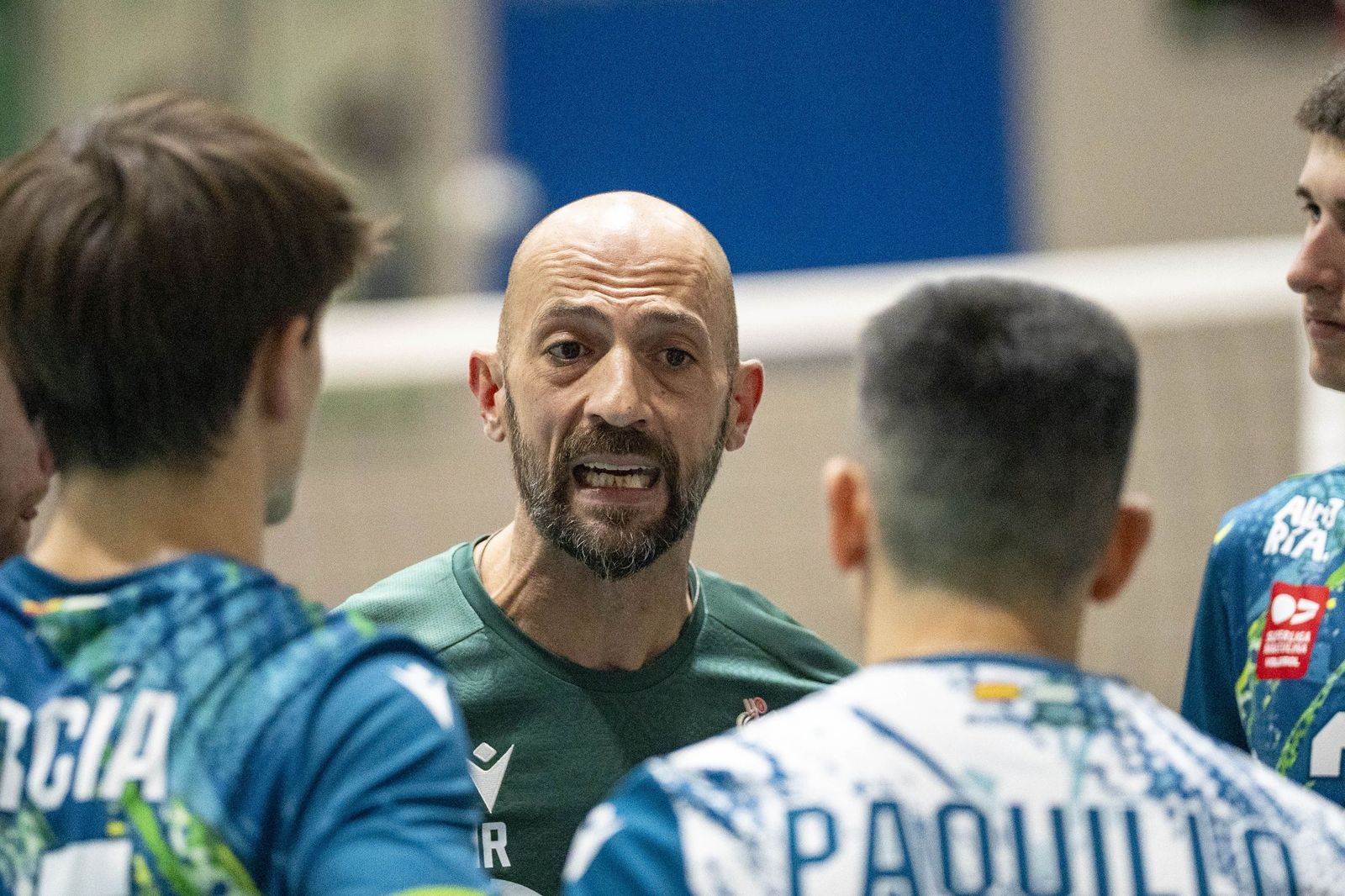 Las imágenes del partido entre Unicaja Costa de Almería y Pamesa Teruel de Superliga de voleibol