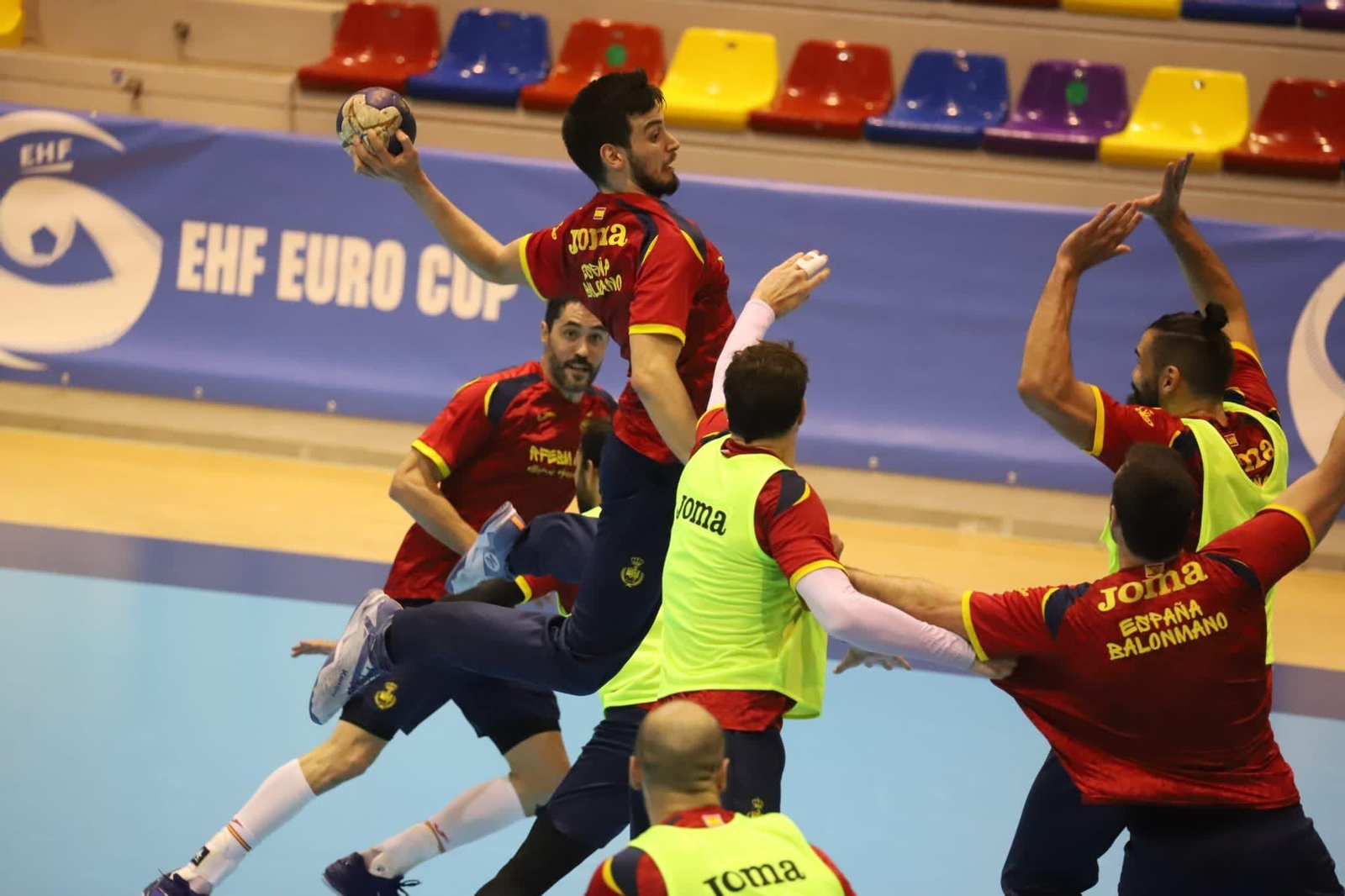 España se prepara para el duelo ante Hungría en Antequera